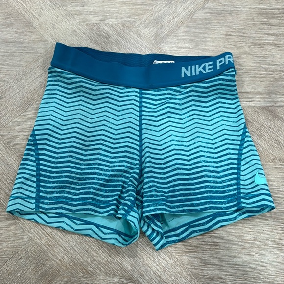 Nike Pants - Nike pro shorts